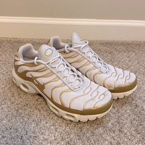 NIKE air max plus